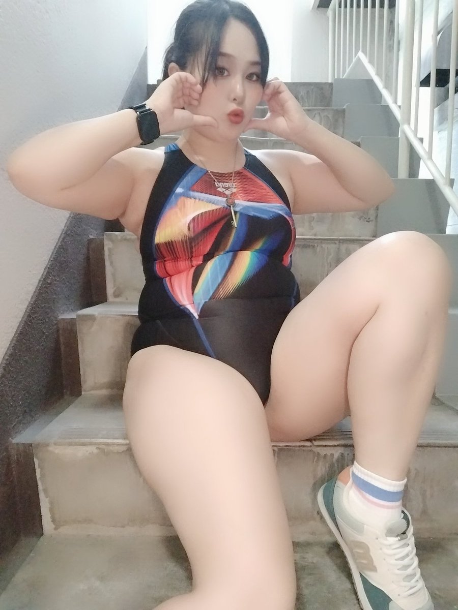 コミケ前日❣️コミケ前日❣️

#競泳水着カフェ います❣️
前夜祭しようぜ〜!!!

ご機嫌ハイテンションでお待ちしております〜！
新橋！競泳水着カフェ！で検索！検索ゥ！！！！

ご来店お待ちしております🫶
 #競泳水着が需要あると聞いて 
#コンカフェ