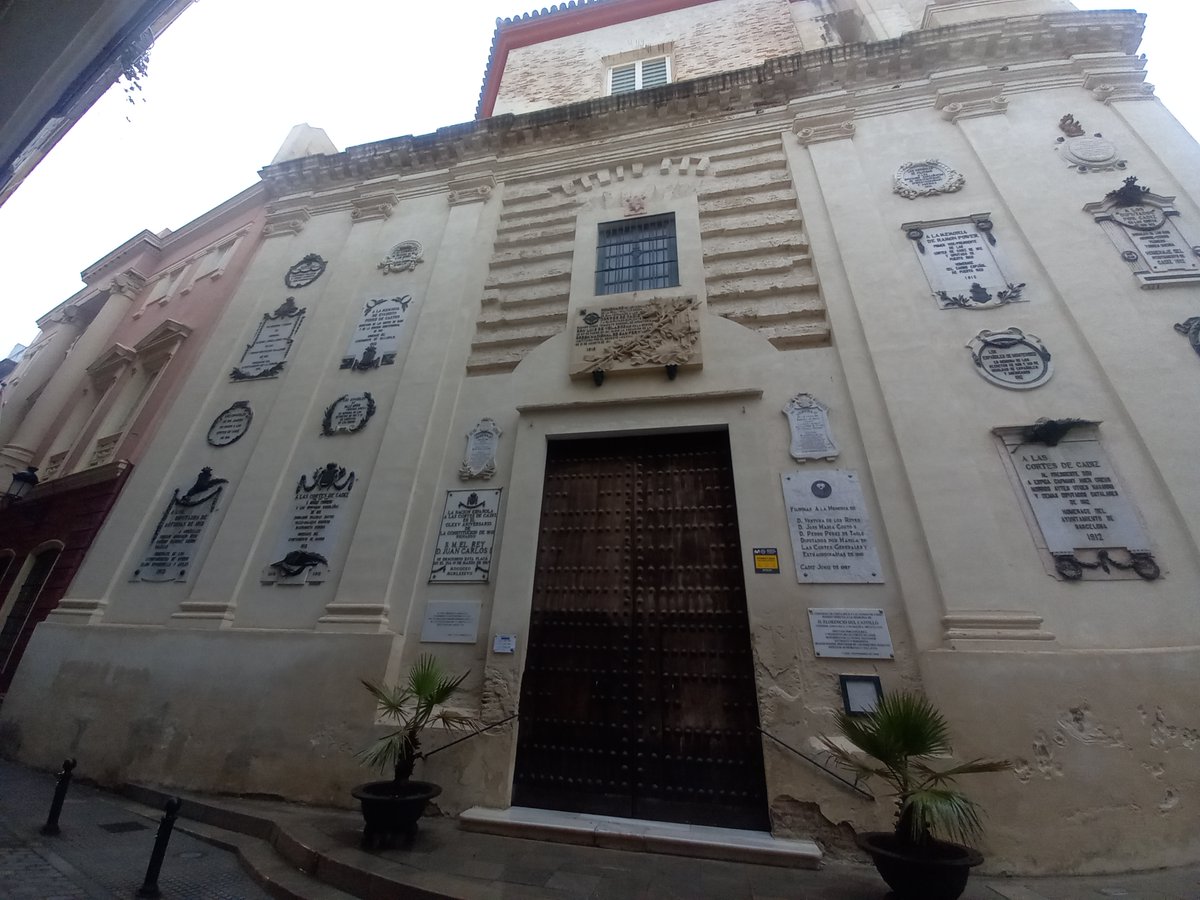 #TalDiaComoHoy de 1812 tenemos otra efeméride importante: se proclama la #constitucion en las cortes de #Cádiz reunidas en #oratoriosanfelipe <a href="/cipripedia/">Cipriano García Hidalgo Villena </a> <a href="/Pennypol/">El Madrid desaparecido de Penny y Julio Gª. Moutón</a> <a href="/CadizTurismo/">Turismo de la provincia de Cádiz</a> <a href="/InstCervantes/">Instituto Cervantes</a> <a href="/alquicel/">ConsueloSanzdeBremond</a> <a href="/Alafont2011/">Carmen Sebastián</a> <a href="/LHispanico/">Legado 🌐 Hispánico</a> <a href="/JaviSantamarta/">Javier Santamarta del Pozo</a> <a href="/KurtBravo/">Ioannes Austriacus</a> <a href="/PuertoEdu/">Eduardo Puerto Mendoza</a> <a href="/Investigart/">InvestigArt</a>