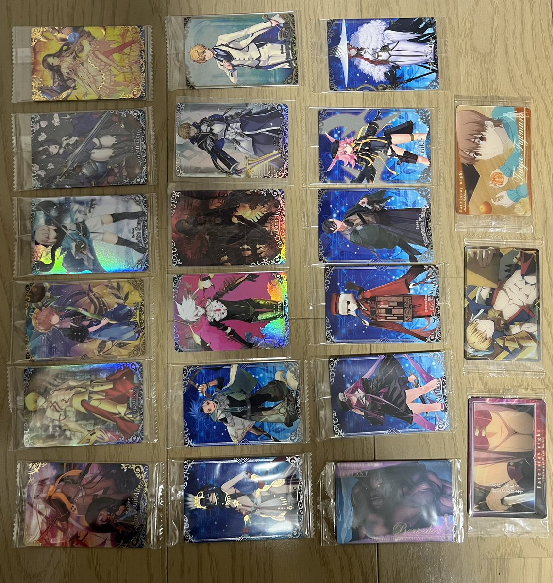 FGO 交換
譲）画像1～3
求） 11弾モルガン・カーマ、BB SSr、メルトリリス 通常・復刻
複数枚提供可能です。
よろしくお願いいたします。