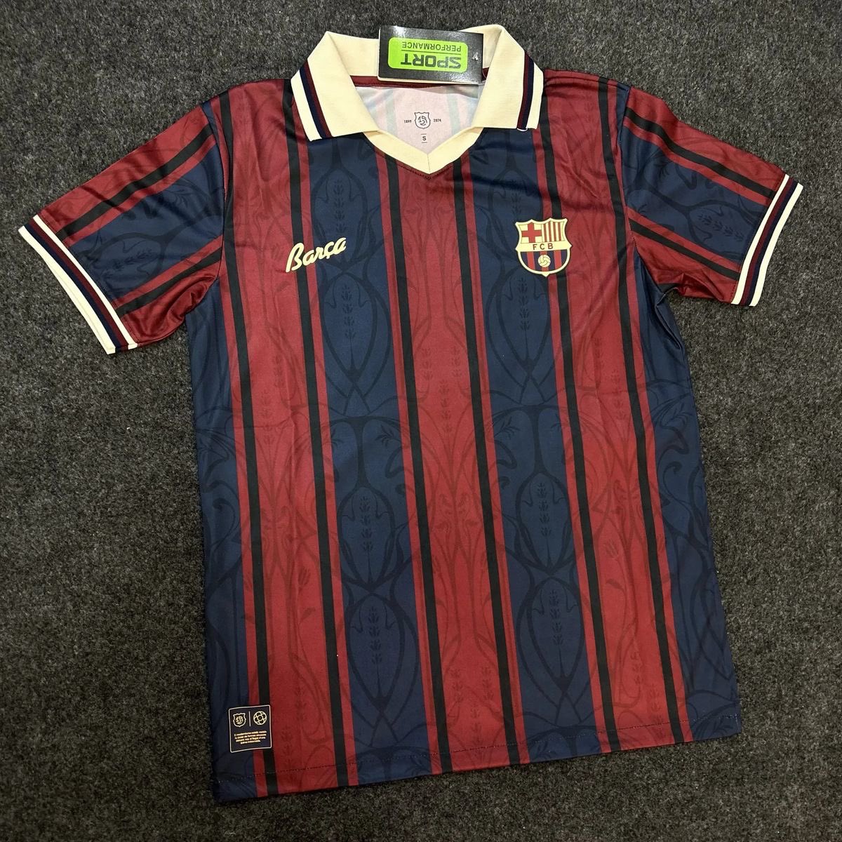 OffKick6's tweet photo. تيشيرت برشلونة التاريخي🤩💙❤️

84﷼ في موقعنا الرابط في البايو https://t.co/3EvtEs7Rq7