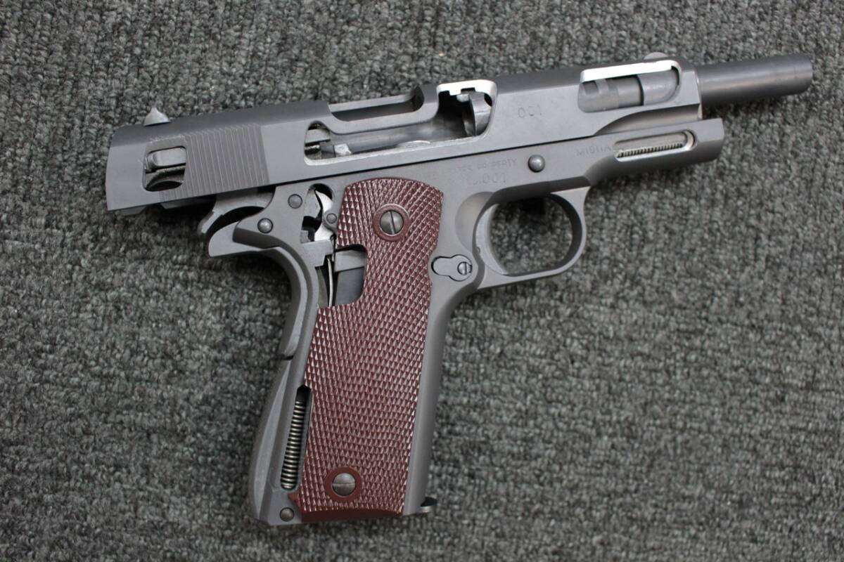 RAIDERS シールド型メタルバッジ 1987年製 Powell Peralta OG Ray Rodriguez Skull And Sword Reissue