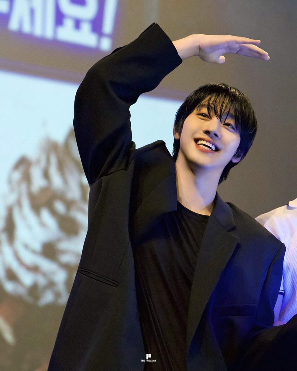 와방방 귀요미가 너무 이뻐..
이 사진 너무 조움..