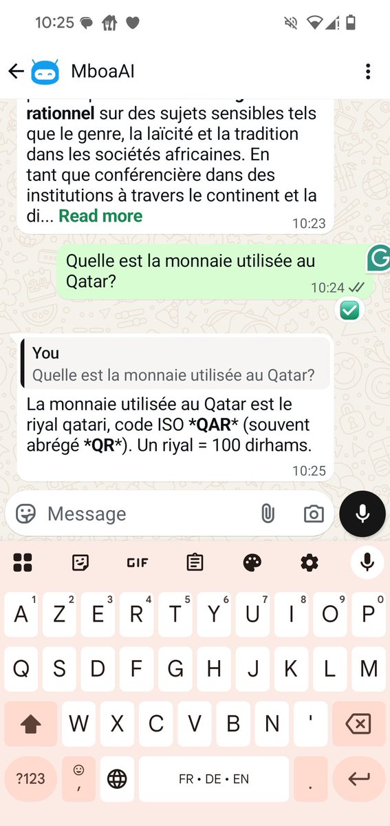 Pour  le Chatbot <a href="/mboaAI/">ChatMboaAI</a> sur WhatsApp, pour montrer qu'il réfléchit il affiche ça sur le message⏳, lorsqu'il a terminé ✅