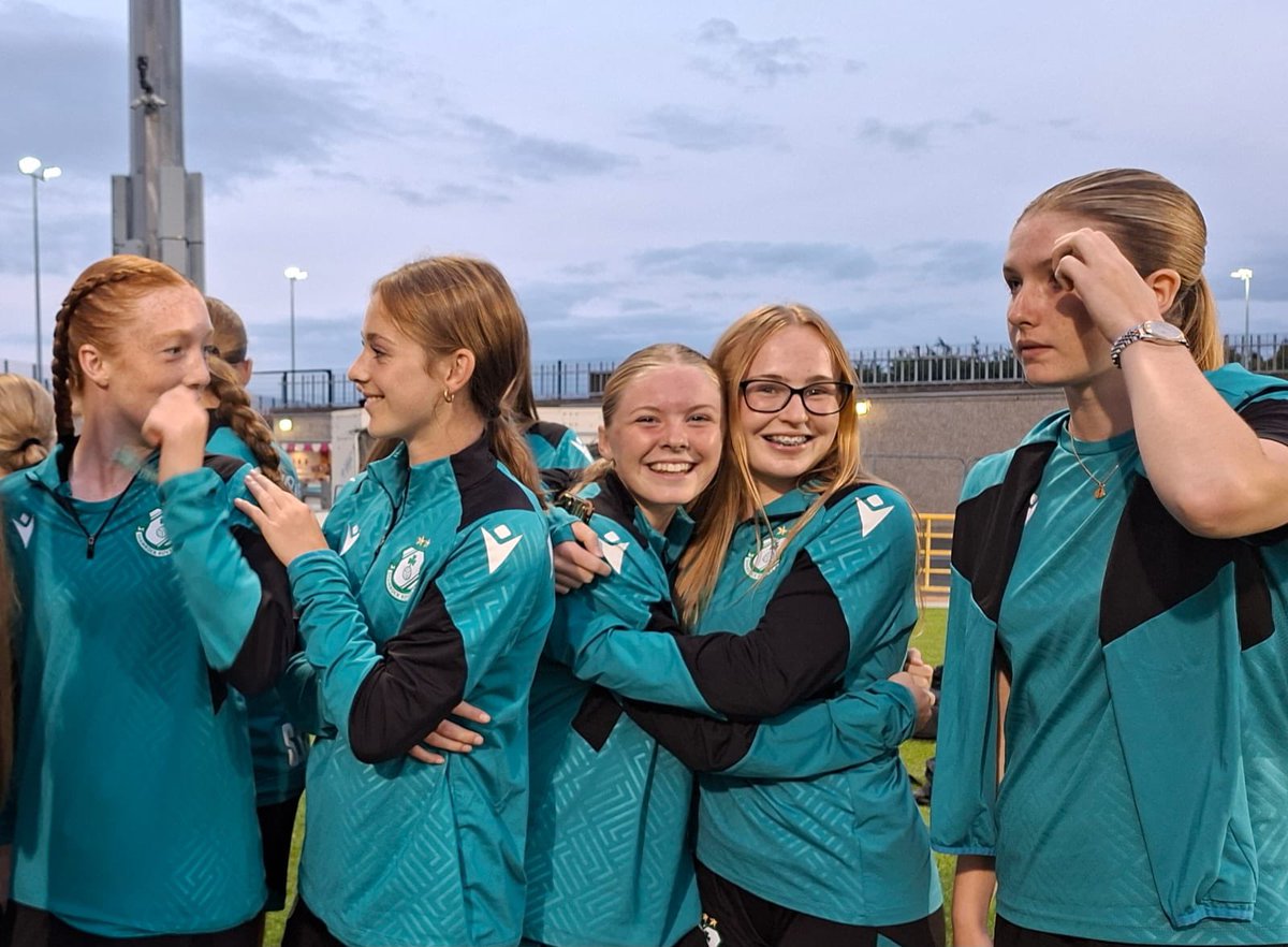 Our WU17s parading the Super Cup trophy at Tallaght Stadium during half time of last night’s European Qualifier 👏🏻☘️