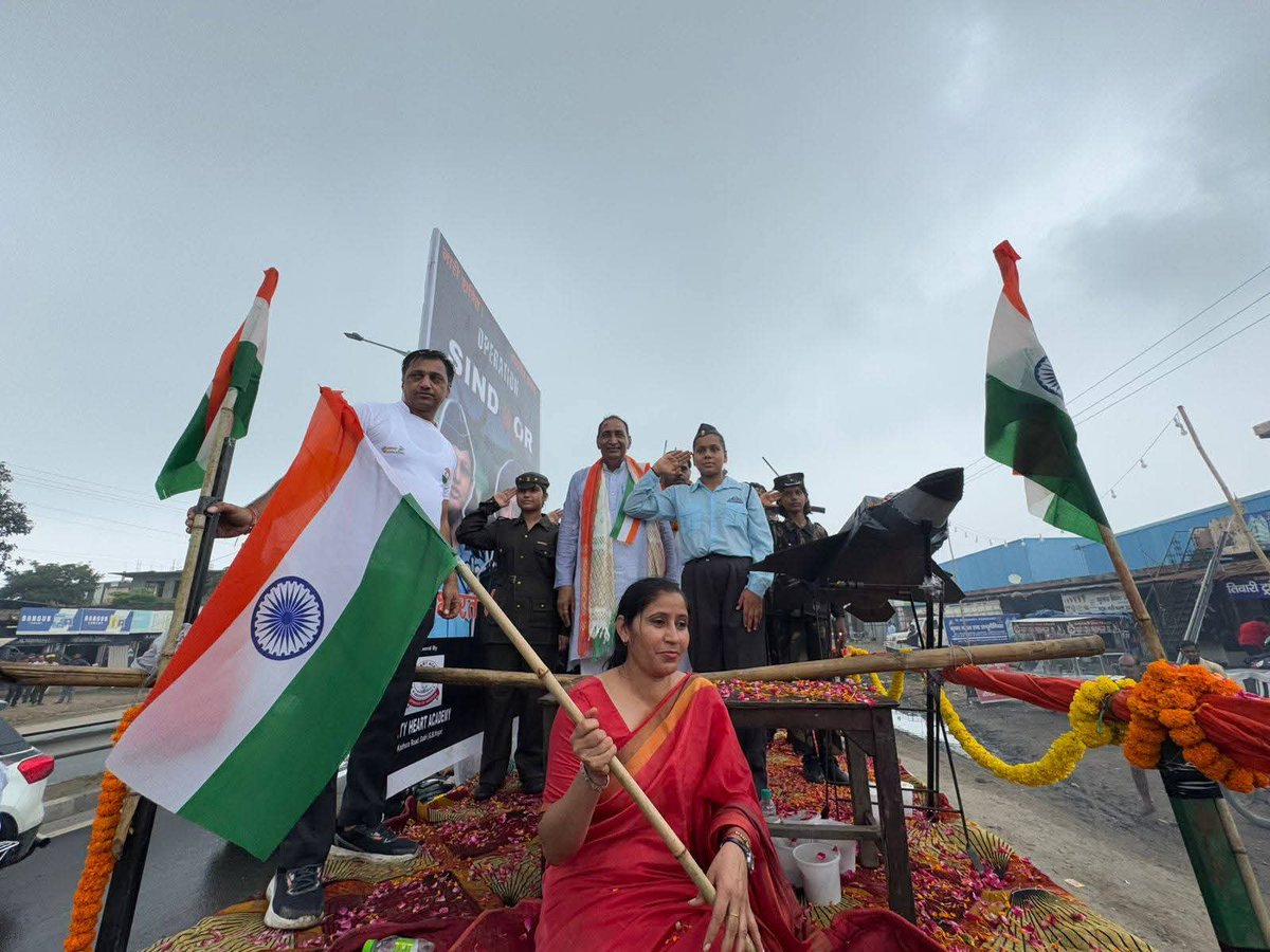 tejpalnagarMLA's tweet photo. 🇮🇳 देश की आज़ादी के महापर्व पर शहीद-ए-आज़म भगत सिंह, राजगुरु व सुखदेव को कोटि-कोटि नमन 🙏

आज दादरी में प्रेरणा यात्रा में सम्मिलित होकर स्वतंत्रता संग्राम के अमर बलिदानियों के जीवन से प्रेरणा लेने का अवसर मिला। उनके त्याग और बलिदान से ही आज हम आज़ाद भारत की सांस ले रहे हैं। #MLADadri