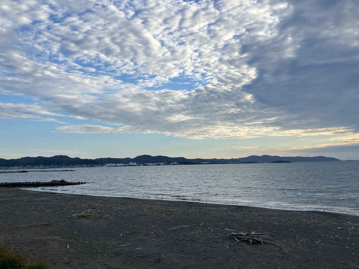 srkmaaaa's tweet photo. 潮の匂い夏の匂い https://t.co/9LwDkX7Y4h