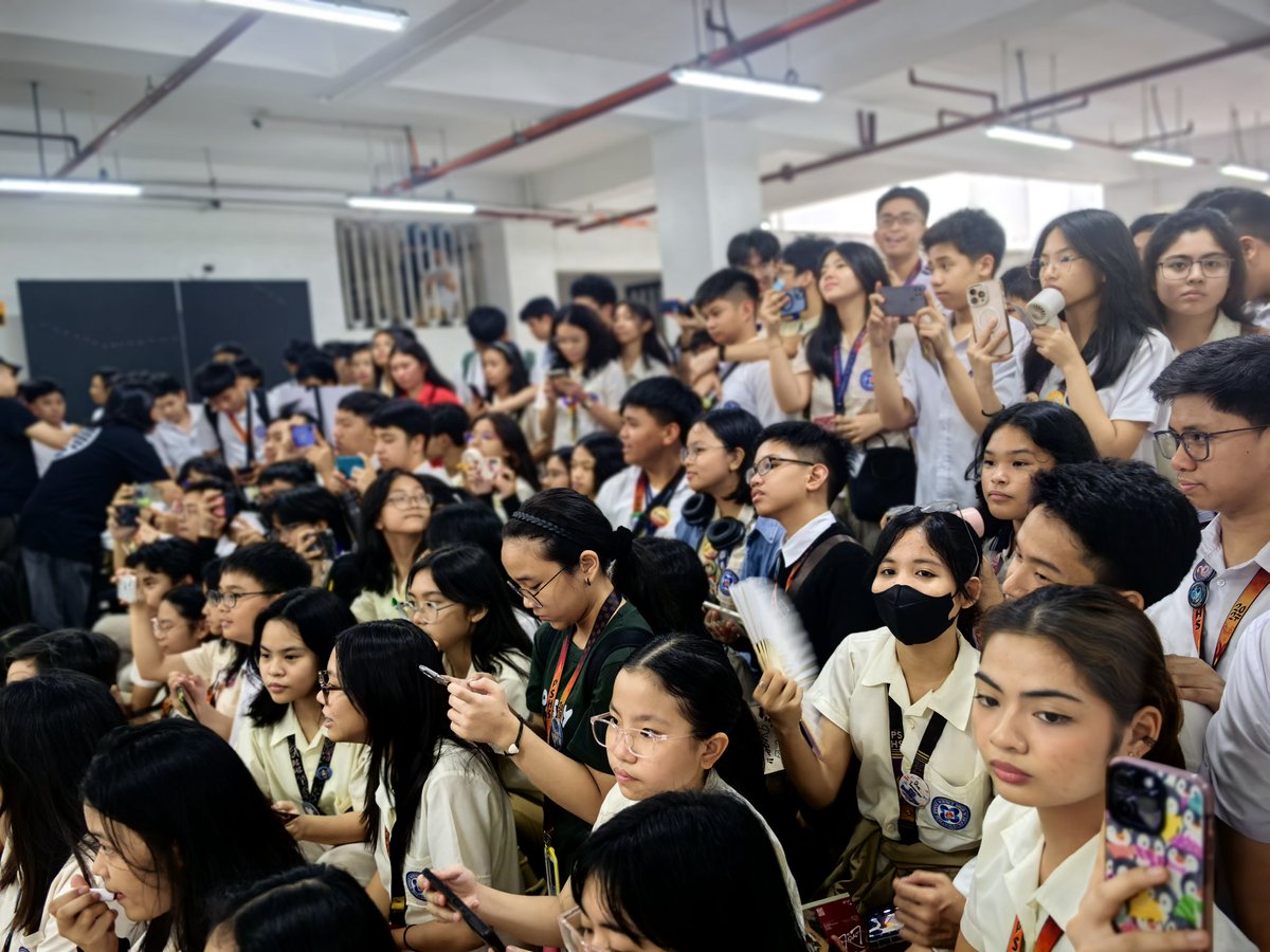 HAPPENING NOW: Lola Amour performs hit songs "Fallen" and "Dance with My Mistakes" live at the PSHS–MC front lobby.