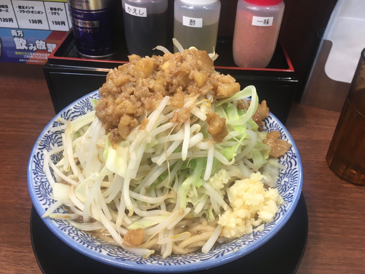 rossyeru's tweet photo. 自宅から徒歩5分の立地に二郎系ラーメンの店がオープンしたので行ってきた🍜 https://t.co/9iMO09BmA9