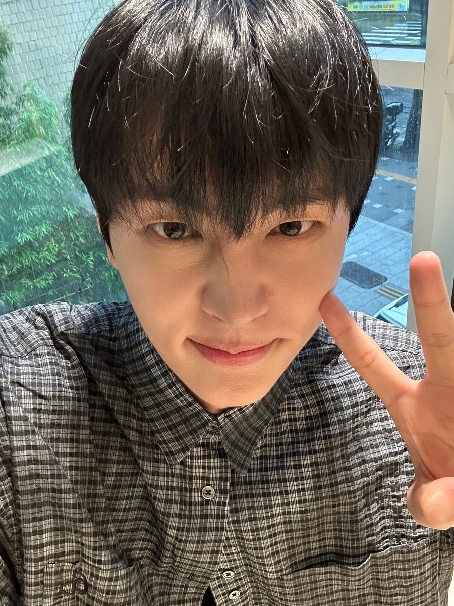 SF9official's tweet photo. 💕💕💕
#SF9 #JAEYOON #저녁잘챙겨먹기 https://t.co/uLG5OqJtmT