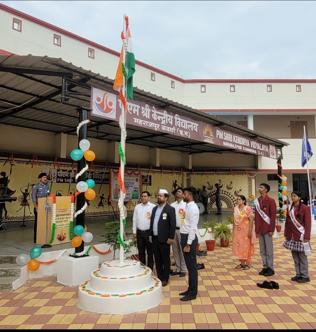 KV_Kawardha's tweet photo. पीएम श्री केन्द्रीय विद्यालय महराजपुर कवर्धा में श्री अजय कुमार त्रिपाठी (रा.प्र.से.) सी.ई.ओ. जिला पंचायत कबीरधाम एवं नामित अध्यक्ष विद्यालय प्रबंधन समिति के मुख्य आतिथ्य में 79वां स्वतन्त्रता दिवस पूर्ण हर्षोल्लास के साथ मनाया गया। @KVS_HQ @RaipurRo
#IndependenceDay2025 https://t.co/Sa5l5Ots4s
