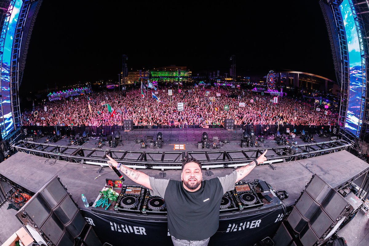 ¡ <a href="/Deorro/">Deorro</a> realiza una gran recaudación de fondos ! musicaentodosuesplendor.es/2025/08/deorro…