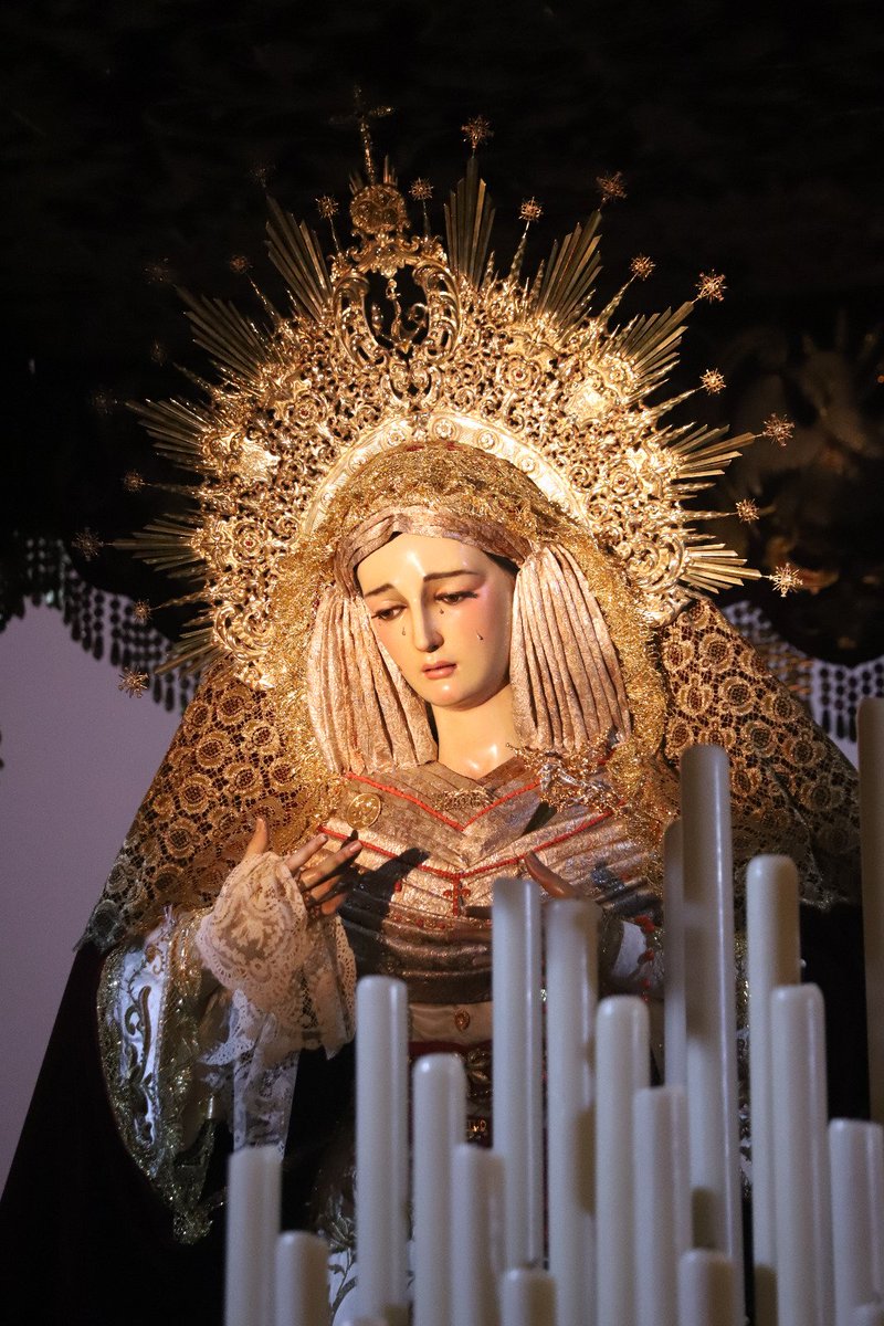 Hoy, 15 de agosto, fecha en que la Iglesia celebra la Solemnidad de la Asunción de la Virgen María, nuestra Hermandad conmemora la festividad de Nuestra Señora de las Veredas.

#Utrera #EstudiantesUtrera