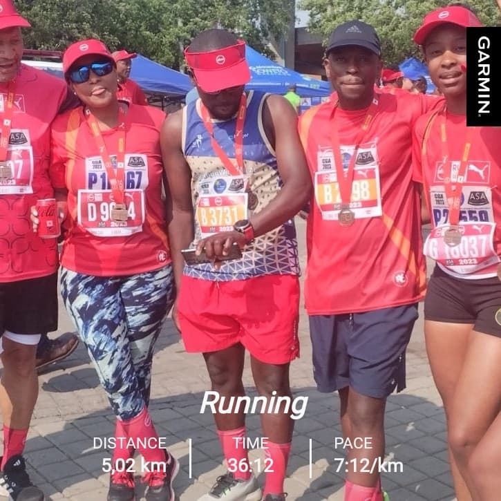 Tyranjf's tweet photo. #FridayTherapy @RunningWithTum1 #WeRunWeWalkWeCrawl #NoHumanIsLimited #beatyesterday @dkms_africa @AbsaSouthAfrica https://t.co/xDa3f0Phe2