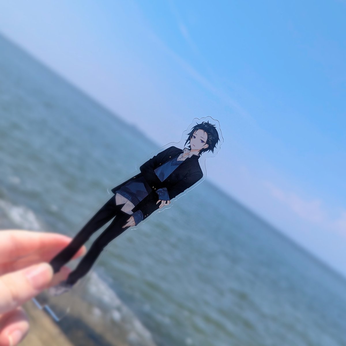 lv__iz's tweet photo. #スタバケ
#奏手イヅル
夏の思い出作りに海行ってきました！
帰りにブロマイドもプリントしてきた✨
あち〜〜〜🏖🌴 https://t.co/F3JsWL9Fuy