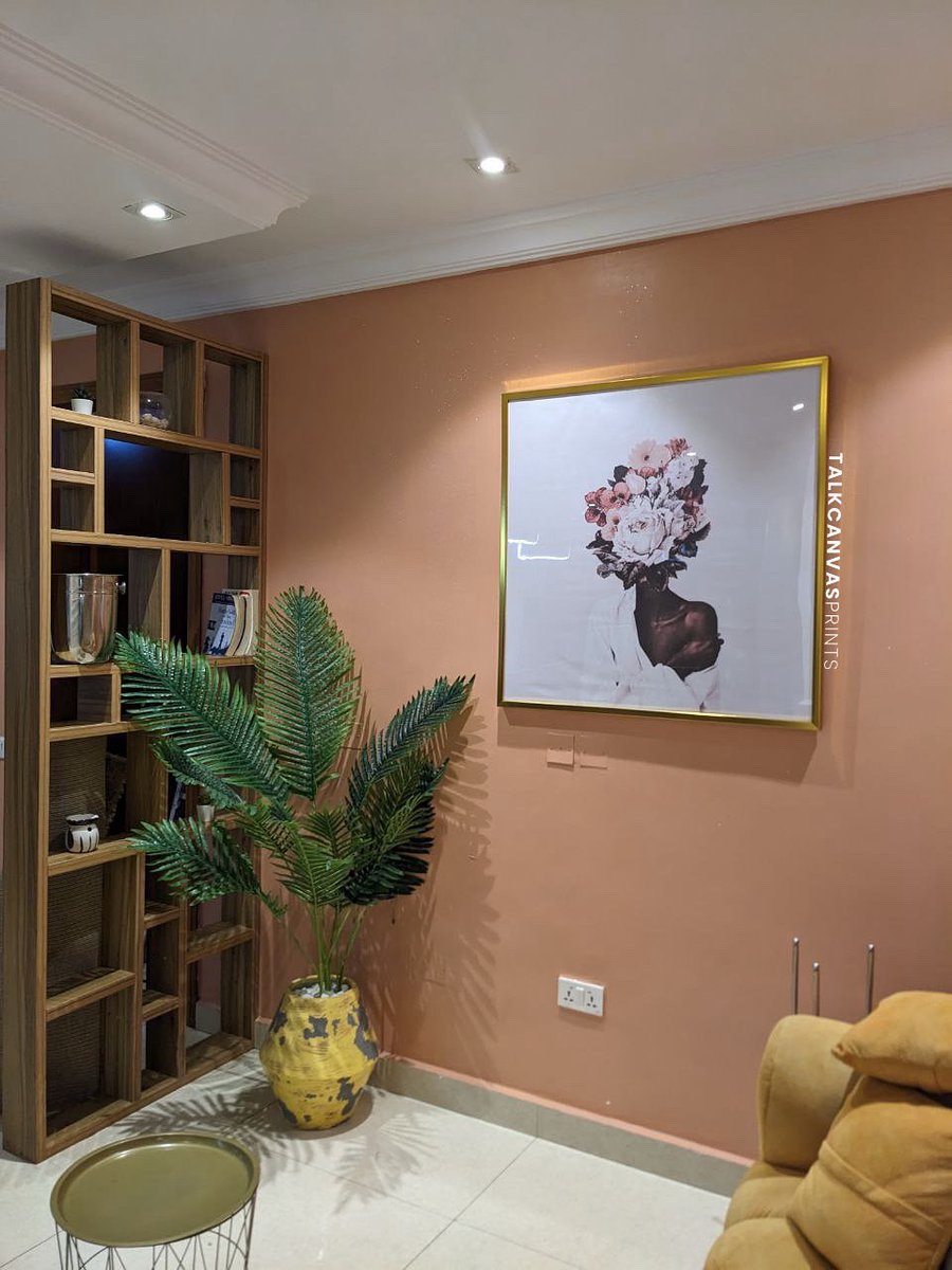 talk_canvas's tweet photo. Client Cam: This frame found its perfect home.
We have curated frames that would make a perfect fit for your space🔥

#wallartdecor #wallgallery #pinterestframe #roommakeover #wallframes #framesinlagos #walldecor https://t.co/t7xL6HgrT9