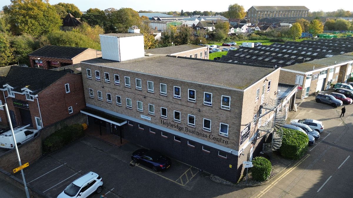 WNottSurveyors's tweet photo. TO LET:  Warehouse &amp; Workshops - https://t.co/8upL3Obfut https://t.co/hzKxu6jz33