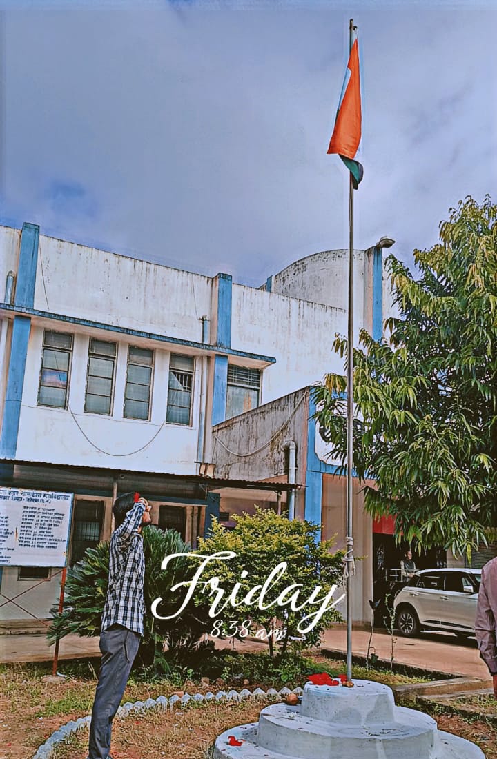 VShandey's tweet photo. *आप सभी को 79 वें स्वतंत्रता दिवस की हार्दिक शुभकामनाएं।*
*#IndependenceDay*🇮🇳🙏 https://t.co/l4oOQFt1CX