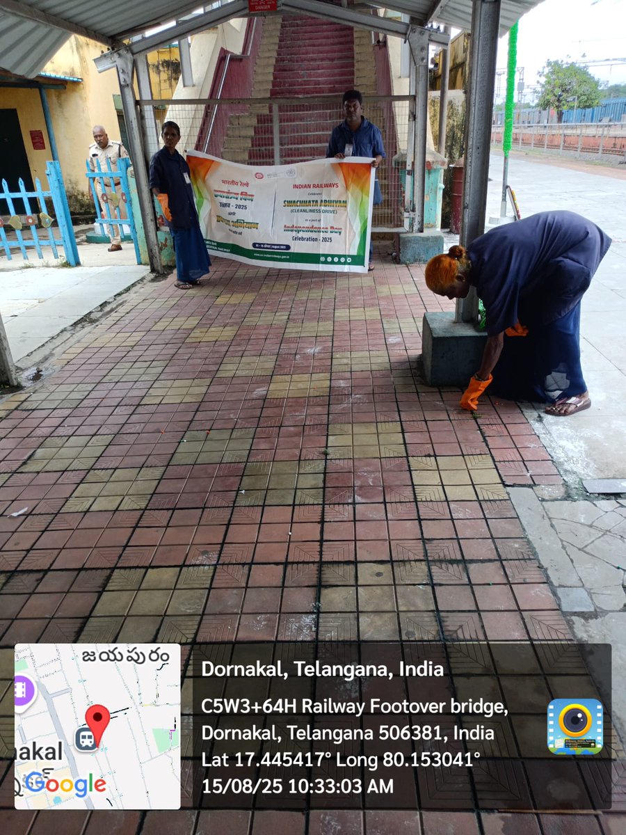 Chikmt191591's tweet photo. In view of the Swachhata Abhiyaan todayi.e.15.08.2025  Shramdan programme at Dornakal Railway station.
#Railway
 #SCR  
#ENHM 
#SwachhataAbhiyaan, #IndependenceDay 
@drmsecunderabad 
@SrEnhmSC https://t.co/YjJ6aMH7sT
