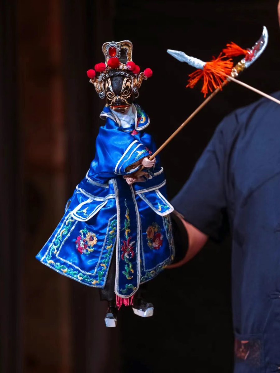 iQuanzhou's tweet image. Palm-sized wonders! Glove puppetry transforms wood into living art through finger mastery. #TraditionalArts #QuanzhouICH