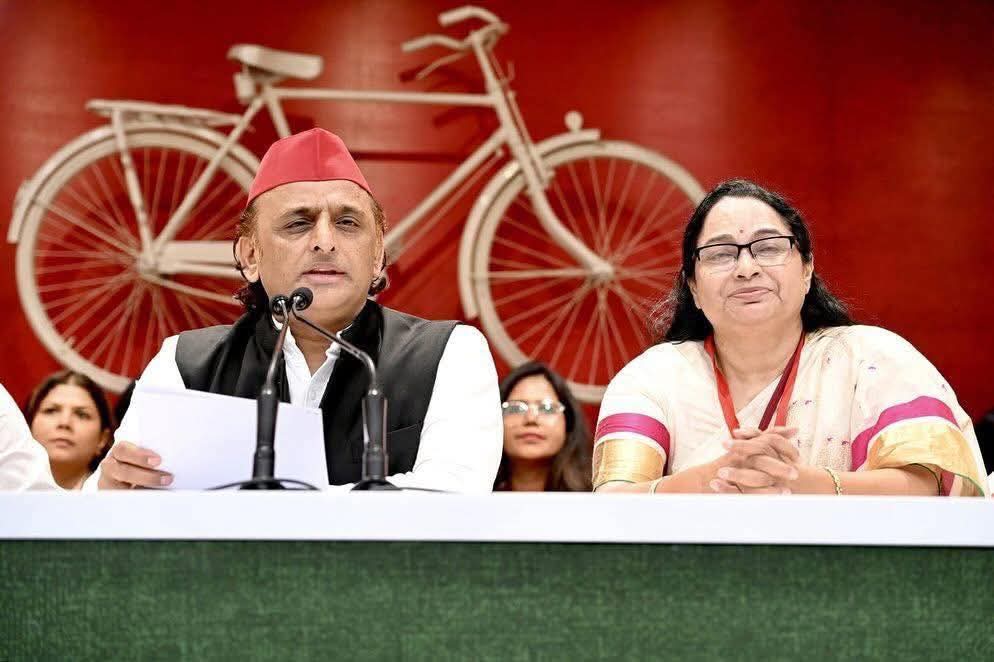 Avinash Pal Singh (@avinash4sp) on Twitter photo समाजवादी महिला सभा की राष्ट्रीय अध्यक्ष आदरणीय <a href="/juhiesingh/">Juhie Singh</a> जी को जन्मदिन की हार्दिक बधाई एवं शुभकामनाएँ 💐💐🙏🙏
ऐसे ही समाजवादी कारवां को आगे बढ़ाते रहें यही मंगलकामना है ! समाजवादी महिला सभा की राष्ट्रीय अध्यक्ष आदरणीय <a href="/juhiesingh/">Juhie Singh</a> जी को जन्मदिन की हार्दिक बधाई एवं शुभकामनाएँ 💐💐🙏🙏
ऐसे ही समाजवादी कारवां को आगे बढ़ाते रहें यही मंगलकामना है !