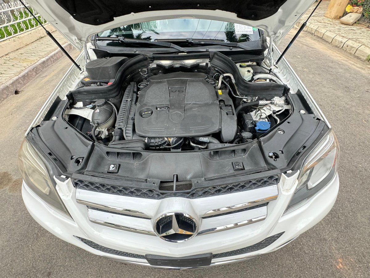 muhdai93's tweet photo. EXTREMELY CLEAN FOREIGN USED GLK 350
GOING FOR 23M 
KANO.
08144840788 CALL/WHATSAPP https://t.co/eDJ60CGgti