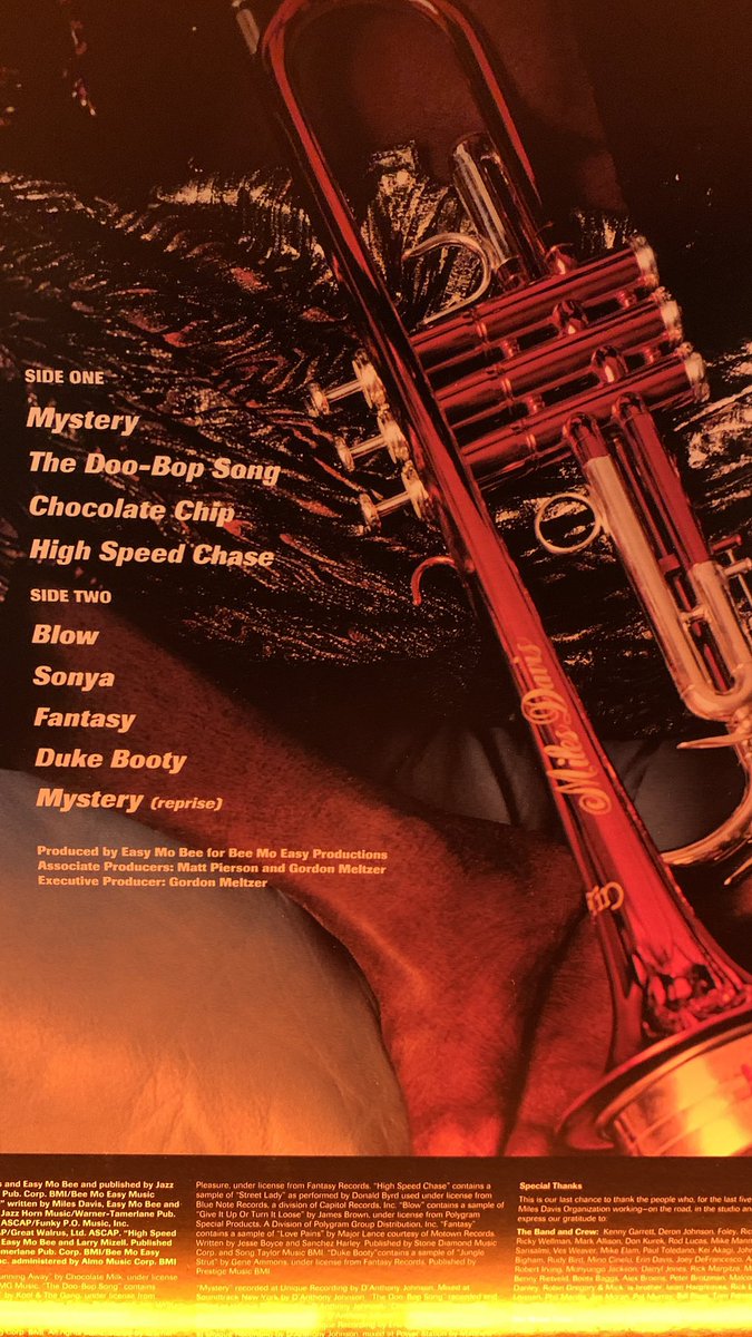 musium_bar's tweet photo. Doo-Bop / Miles Davis
SUMMER MADNESSネタシリーズ、今回はこちら。Miles Davis最後のスタジオアルバムとなる本作に収録されている”The Doo-Bop Song”12インチシングルも添えて。#milesdavis #れこーどばー https://t.co/QDMA0XfupB