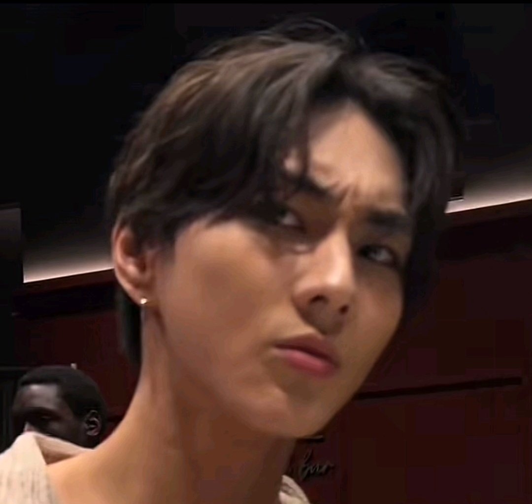 jnugwonie's tweet photo. why does he look so good when he's pissed 😭😭 https://t.co/OPpx7lYJux