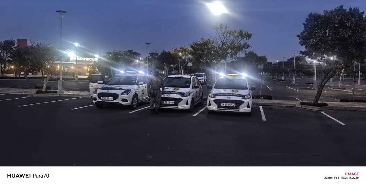 Fidelity_Secure's tweet photo. Table View, weโre watching over you. Our team were standing down at Sandown Centre. With a zero-tolerance approach against crime, weโre serious about the safety of our community, and we will always keep watch!
#FidelityADT #TableView #FidelityHeroes #FidelityServicesGroup https://t.co/WYMgYcRgdR
