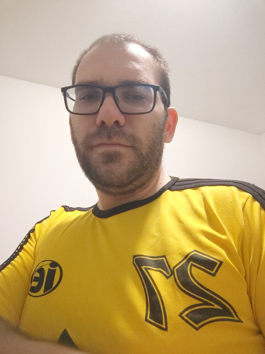 E hoje vamos começar a queimar!! Bora de academia?