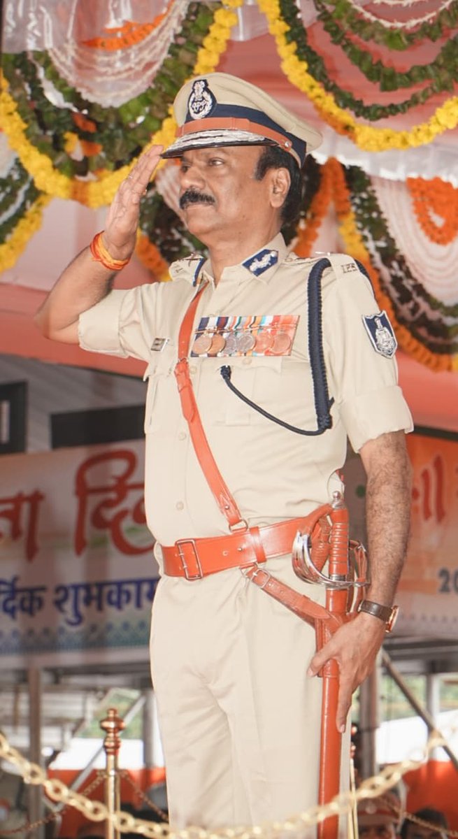 DGP_MP's tweet photo. ✨79वें स्वतंत्रता दिवस पर वीरता, विशिष्ट सेवा और सराहनीय सेवा सम्मान 🇮🇳
#IndependenceDay2025 #MPPolice https://t.co/JtP7QWFJy9