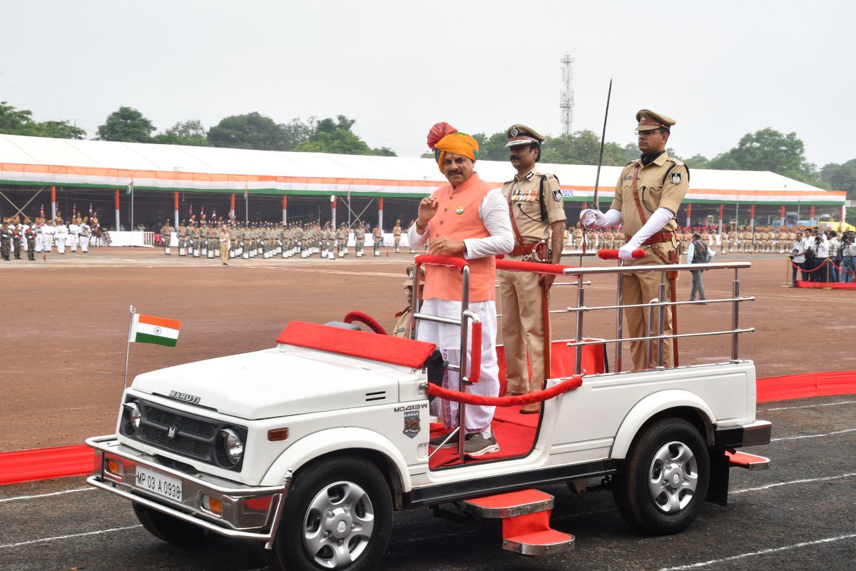 DGP_MP's tweet photo. ✨79वें स्वतंत्रता दिवस पर वीरता, विशिष्ट सेवा और सराहनीय सेवा सम्मान 🇮🇳
#IndependenceDay2025 #MPPolice https://t.co/JtP7QWFJy9