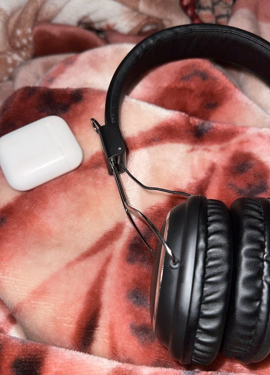 اكتر اتنين واقفين معايا الفتره دي جامد