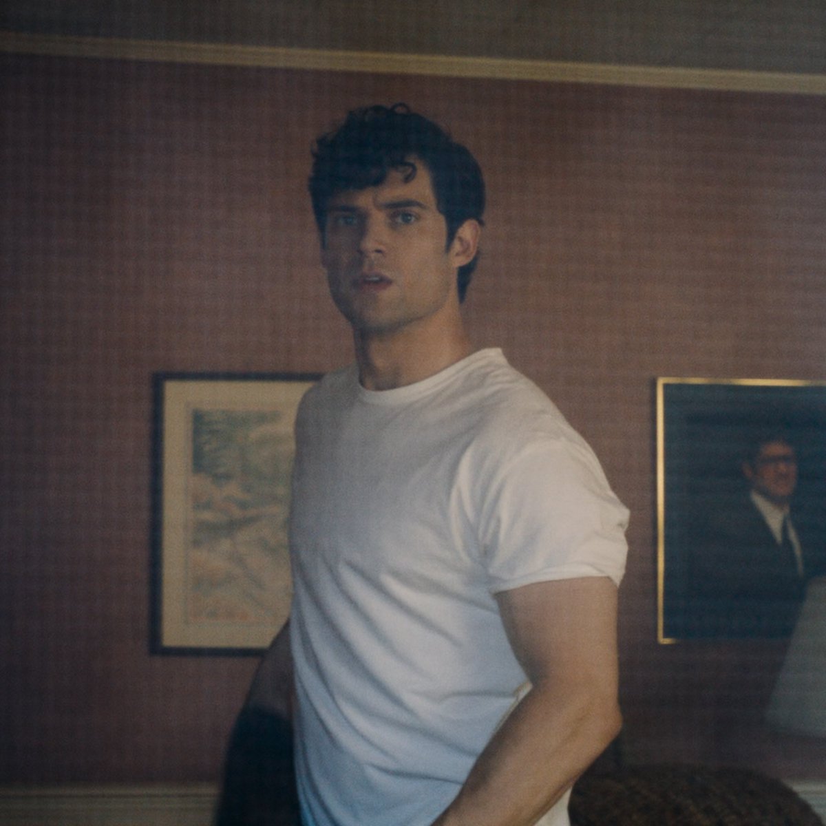 sunsreaping's tweet photo. WE FINALLY HAVE THE WHITE T-SHIRT CLARK SCENE IN HD https://t.co/U3fmngxcoD