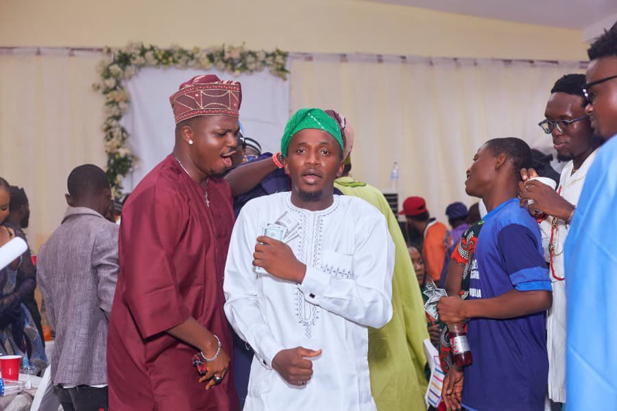 naobsunilag's tweet photo. Owanbe vibes ๐โจ
Grand finale of the FYW ๐
A thread
#naobs #fessa #unilag #Dauntless #FYB #goodvibes https://t.co/cKTI6wegjx
