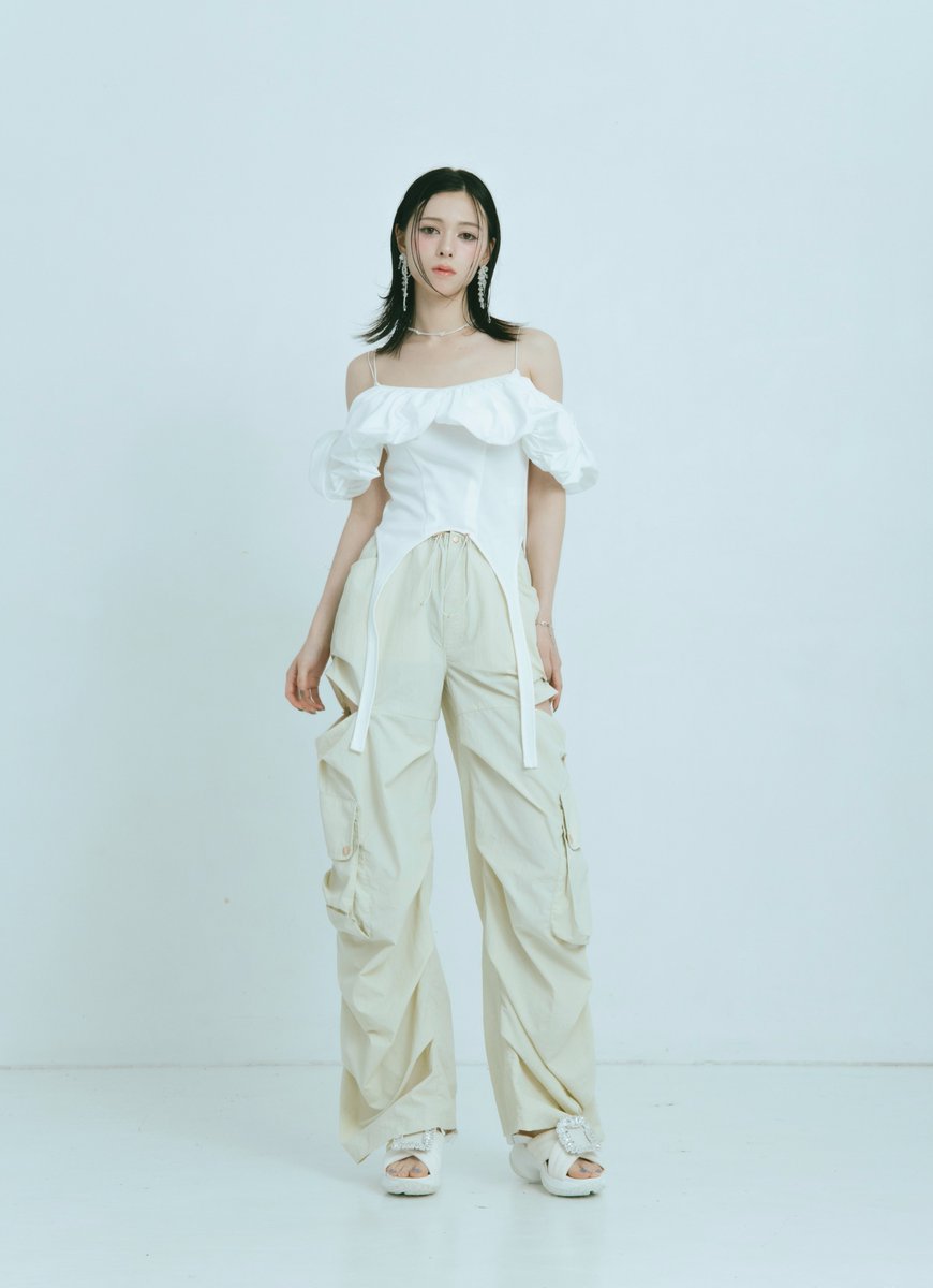 【 High Summer Coupon 】

MAX3,000円OFFの
サマークーポン配布中🌻

 《 対象期間 》 
8.17(sun)まで

《クーポンコード》
1000円OFF：hs1000 
※10,000円以上で利用可 
3000円OFF：hs3000
※25,000円以上で利用可 
ec.crayme.com/shop/informati…

この大変お得な機会を
ぜひお見逃しなく🤍