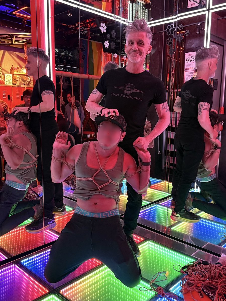 Always a fun night at <a href="/500cafebangkok/">500 Cafe</a> 
🐰 <a href="/JCExplorer4/">JCB🕉️</a> 
#tengu #shibari #gaybondage