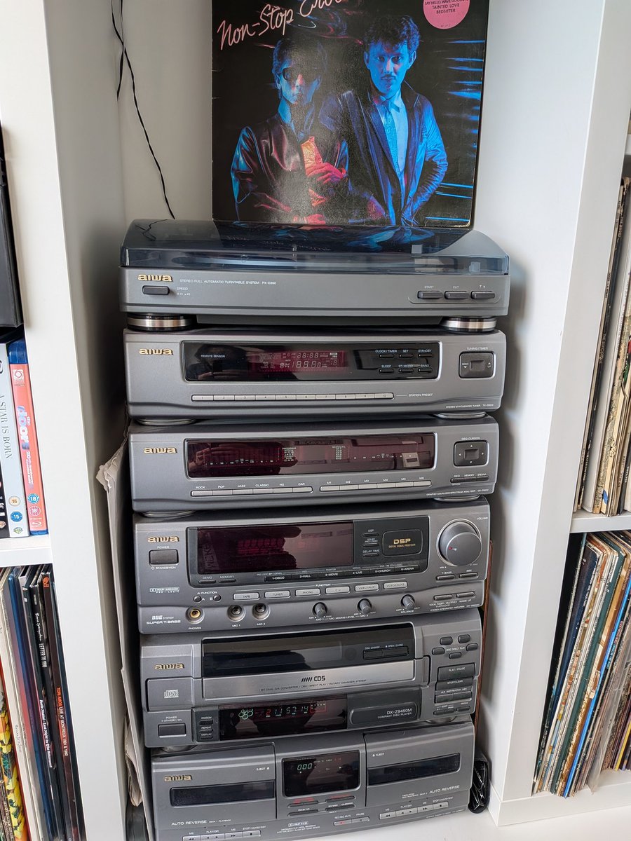 This morning's listening pleasure.

Soft Cell's debut album - Non-stop Erotic Cabaret 

#nonstoperoticcabaret
#softcell #marcalmond #davidball
#1981 
#listeningpleasure
#records
#vinyl
#hifi
#aiwa