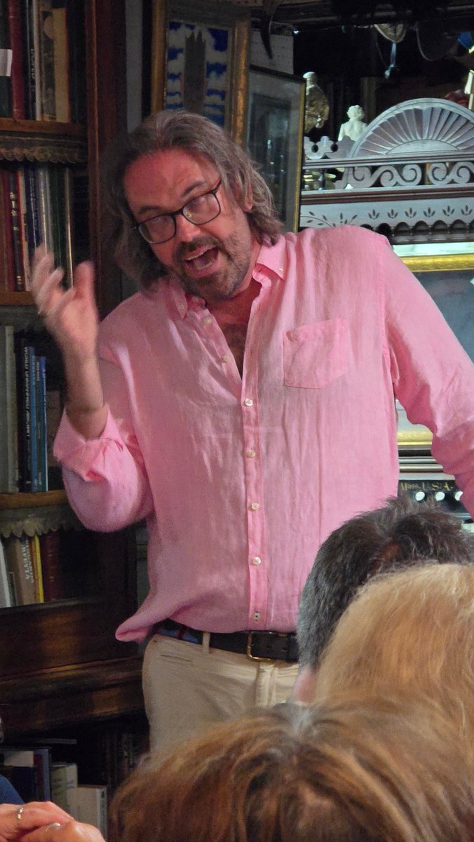 Petersfield Bookshop tweet media