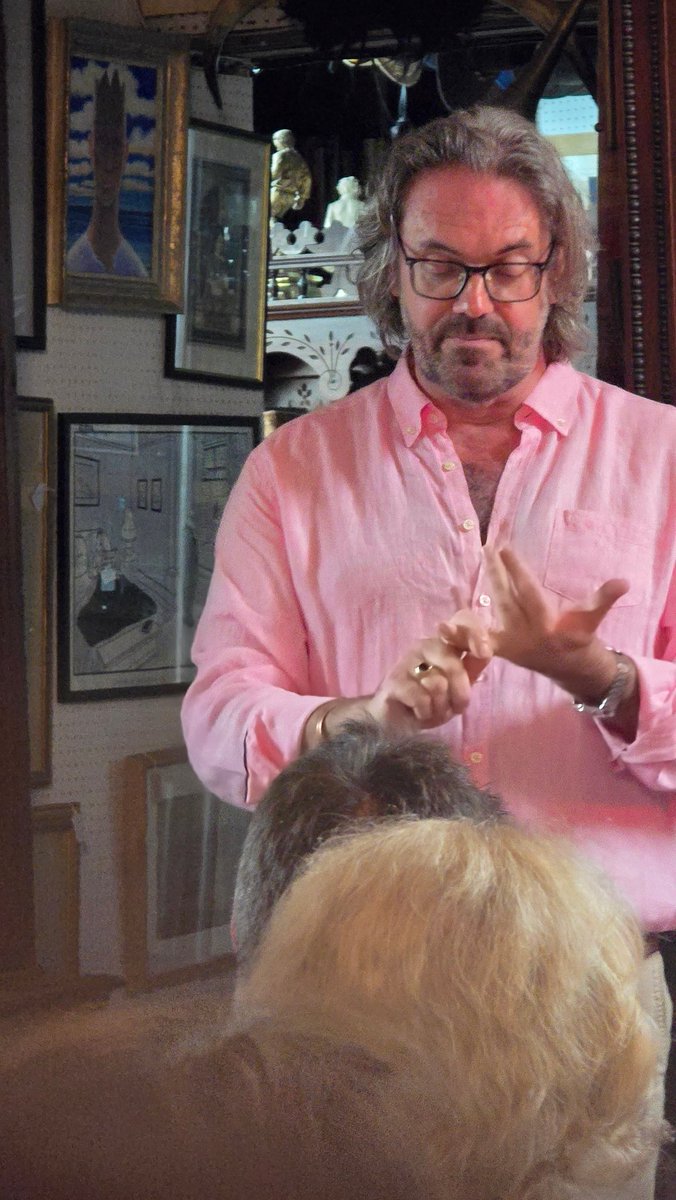 Petersfield Bookshop tweet media