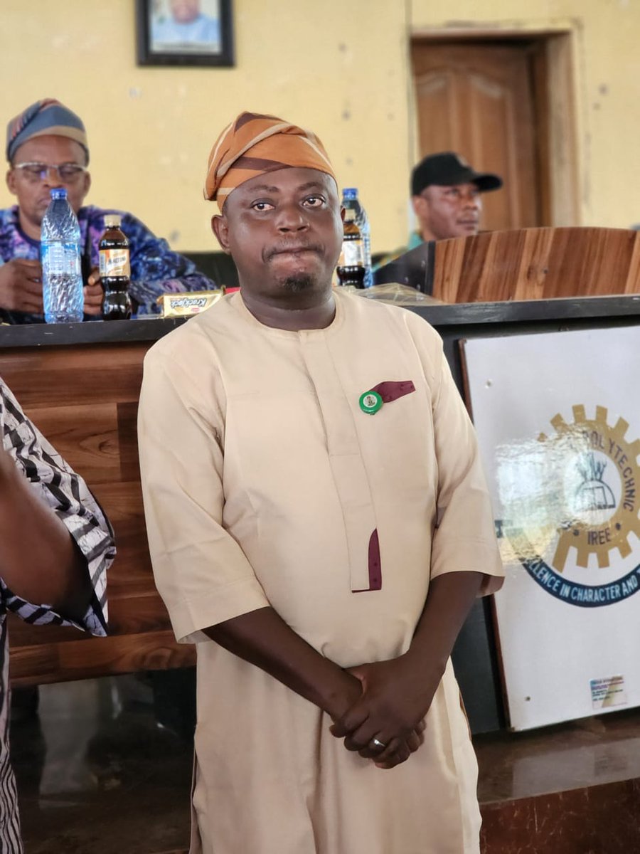 ebbytonice's tweet photo. Yesterday was a deeply humbling and heart-warming moment for me as I received the prestigious award from the students of my beloved alma mater, Osun State Polytechnic, Iree, through the Students’ Union Committee, in recognition of my contributions to the students’ community. https://t.co/TeOR835eAQ