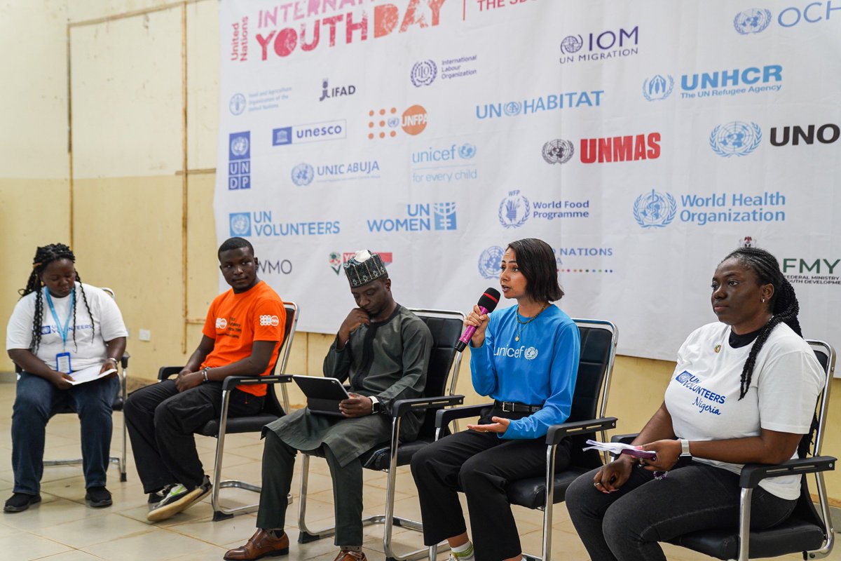 🌍✨#IYD2025 at UniAbuja was a true collaboration!
<a href="/UNVolunteers/">UN Volunteers</a>, <a href="/fmydNG/">Federal Ministry of Youth Development, Nigeria</a> &amp; UN Peace Ambassador Maryam Bukar Hassan spotlighted youth voices, skills &amp; action for the #SDGs 💡
With keynotes, spoken word 🎤 &amp; a vibrant panel, young people are being guided to drive change! #YouthDay