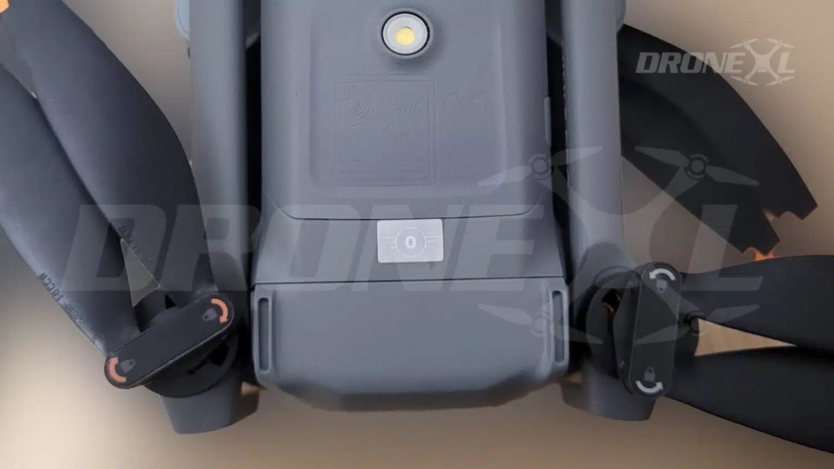 JasperEllens's tweet image. Because #Antigravity, I see people questioning if DJI will sell less #Mini5s. To be frank I doubt it. The 360 drone biggest #flaw is that it doesn't come with a normal remote. Flying with goggles requires a spectator and regulation wise that sucks. Cheers 
dronexl.co/2025/08/13/dji…