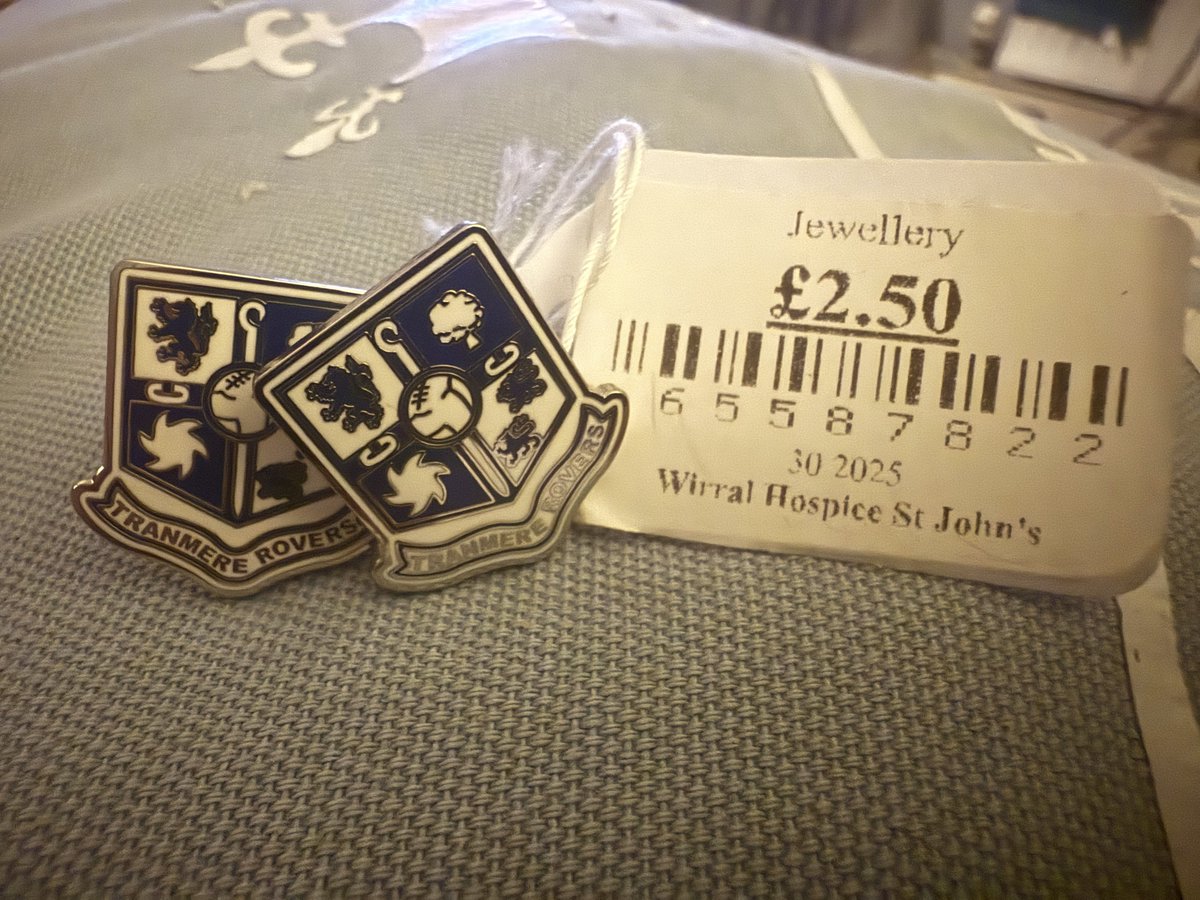 Adam Siddorn (@adamsiddorn) on Twitter photo My Nan gets a voluntary job at a <a href="/wirralhospice/">Wirral Hospice St John's</a> shop the age of 75 and comes back with these <a href="/TranmereRovers/">Tranmere Rovers FC</a> cufflinks for me 🥳
I’d say that is bargain of the week ✅
#SWA #TRFC My Nan gets a voluntary job at a <a href="/wirralhospice/">Wirral Hospice St John's</a> shop the age of 75 and comes back with these <a href="/TranmereRovers/">Tranmere Rovers FC</a> cufflinks for me 🥳
I’d say that is bargain of the week ✅
#SWA #TRFC