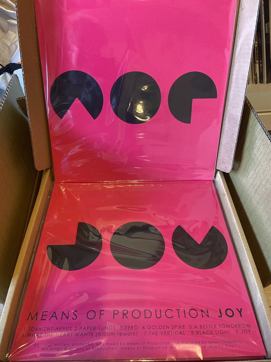 MASSIVELY EXCITED about the vinyl big love <a href="/mobineko/">Mobineko Taiwan</a> it is a thing of beauty and sounds amazing. Preorders are going in the post today.