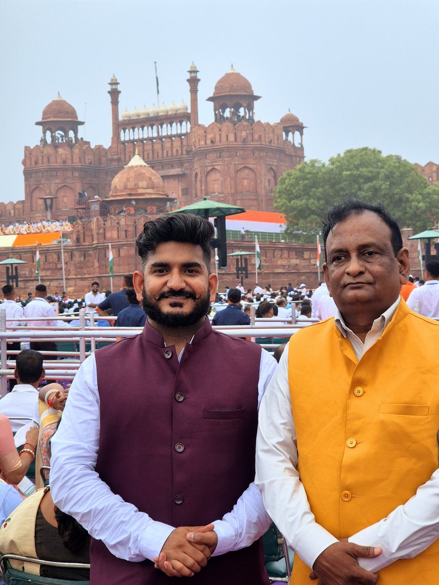 Astr Defence (@astrdefence) on Twitter photo This Independence Day 2025, Astr Defence had the privilege of being invited by the <a href="/DefenceMinIndia/">रक्षा मंत्री कार्यालय/ RMO India</a> as Special Guests at the historic Red Fort. Standing at the heart of our nation’s celebrations reminds us why we do what we do. For India. For her people. For her future. 🇮🇳✨ This Independence Day 2025, Astr Defence had the privilege of being invited by the <a href="/DefenceMinIndia/">रक्षा मंत्री कार्यालय/ RMO India</a> as Special Guests at the historic Red Fort. Standing at the heart of our nation’s celebrations reminds us why we do what we do. For India. For her people. For her future. 🇮🇳✨