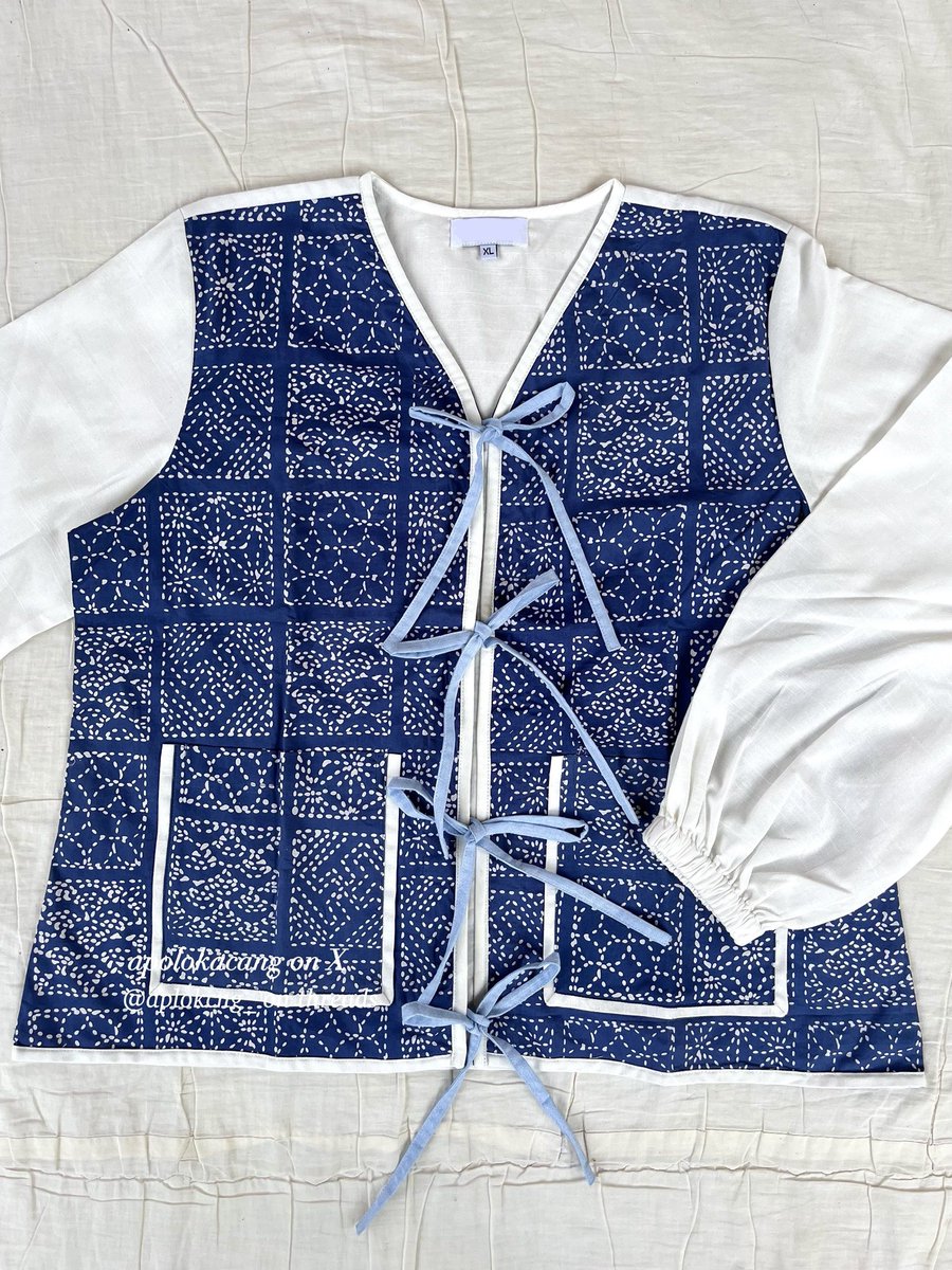 apolokacang's tweet photo. FOUND THE PRETTIEST BATIK FOR COLLEGE &amp; WORK 👀✨ https://t.co/EPllmNuHJC