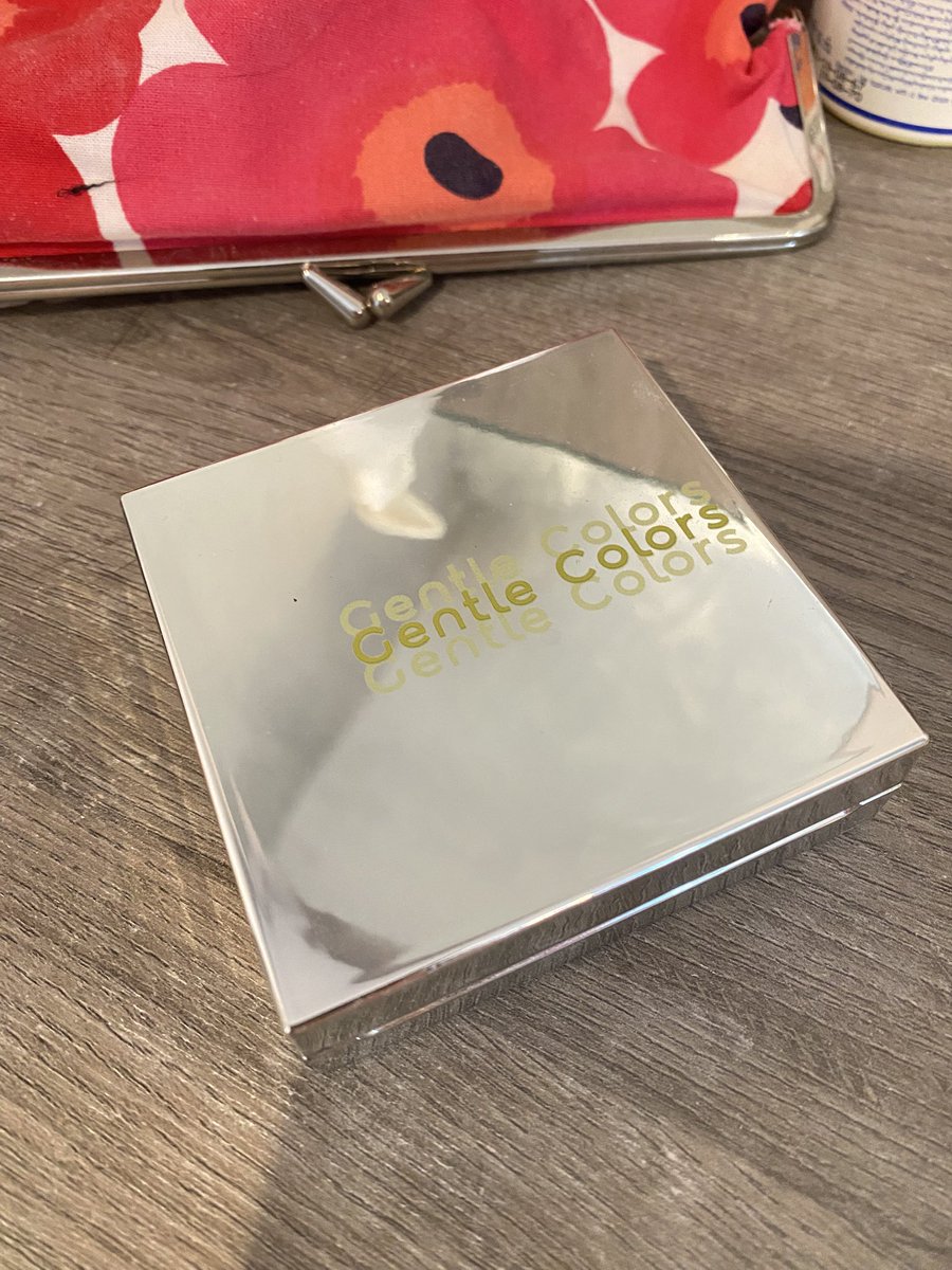 bevanillaco's tweet photo. ส่งต่อคุชชั่น gentle colours สี01 180รส✨ ส่งต่อเพราะสว่างกว่าผิว
#ส่งต่อสกินเเคร์ #พร้อมส่ง #ส่งต่อเสื้อผ้า #HowtoPerfect #ใช้บอกต่อ #ส่งต่อของใช้ #gentlecolours #คุชชั่น https://t.co/28ZWFEWHOi