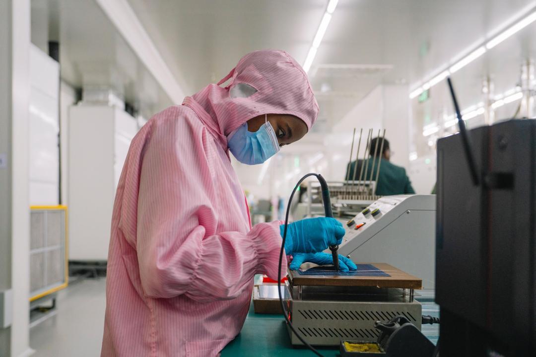 AbiyAhmedAli's tweet photo. Following our visit to the Vietnam Toyo Solar site and our discussion with the President, who had promised they would begin producing solar panels, we are pleased to see that they are now producing solar cells at their plant within the Hawassa Industry Park. The facility boasts impressive quality, large-scale capacity, and a highly automated system. This operation is expected to contribute a significant share to manufacturing exports. While two additional facilities are still under construction, today we reviewed the one that has already become operational. This aligns strongly with our investment strategy, which focuses on value-added projects that meet our set targets and policies, representing truly game-changing investments.