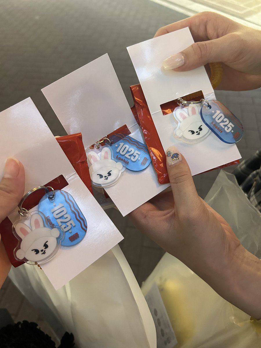 🐰【取引垢】 tweet media