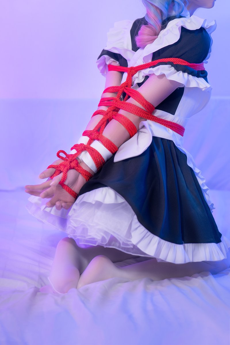 如果可以的话.....再紧一点 
#捆绑 
#cosplay 
#cos 
#紧缚